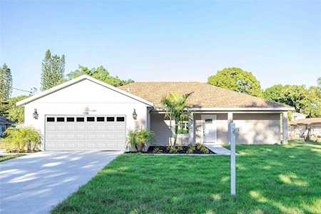 2218 2nd Ave W Palmetto, FL 34221