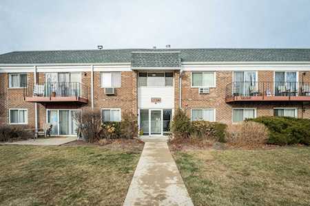 10377 Dearlove Rd #2G Glenview, IL 60025