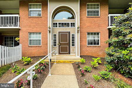 1916 Wilson Ln #T2 Mclean, VA 22102
