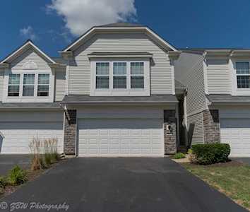 643 Hawley Dr #643 Oswego, IL 60543