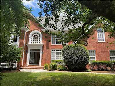 5680 Commons Ln Johns Creek, GA 30005