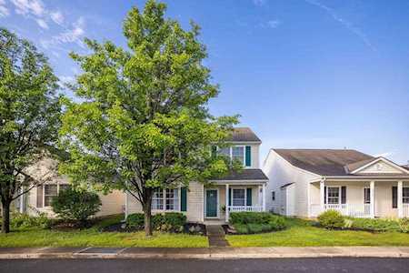 1517 Sarin Street Columbus, OH 43240