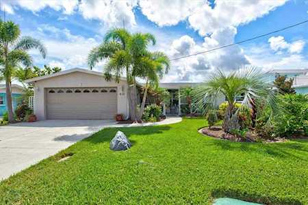 616 Poinsettia Ave Ellenton, FL 34222