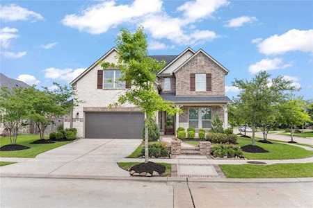 16702 Blackland Prairie Dr Cypress, TX 77433