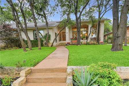 8911 Spring Lake DR Austin, TX 78750