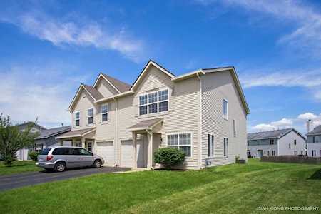 2255 Rebecca Circle Montgomery, IL 60538
