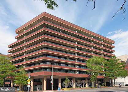2555 Pennsylvania Ave #308 Washington, DC 20037