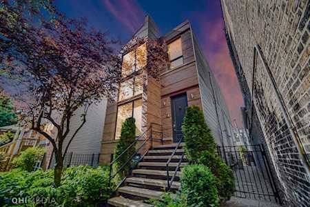 2110 W Superior St Chicago, IL 60612