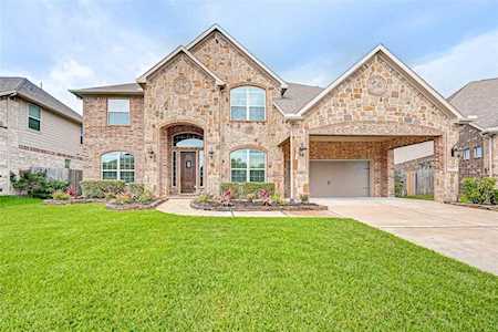 2327 Darden Springs Ln Friendswood, TX 77546