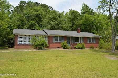 1276 Penderlea Highway Burgaw, NC 28425