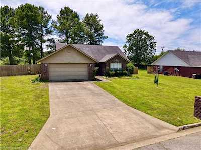 1304 Taos Dr Van Buren, AR 72956