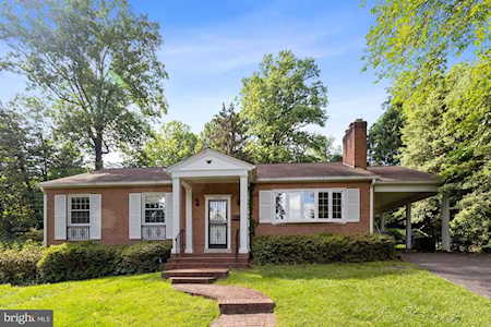 3124 Vinewood Place Falls Church, VA 22044