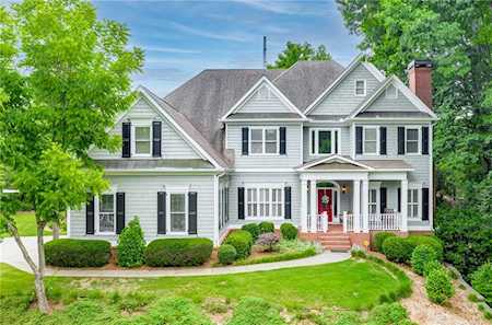 3301 Chimney Ln NE Roswell, GA 30075