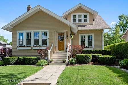 215 Coolidge Ave Barrington, IL 60010