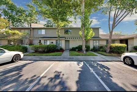 7701 Baymeadows Cir Jacksonville, FL 32256