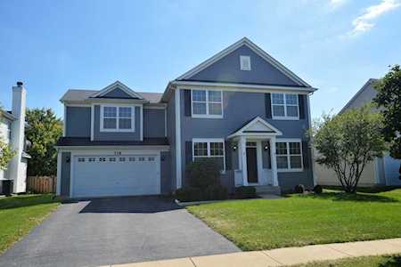 738 Spires Dr Oswego, IL 60543