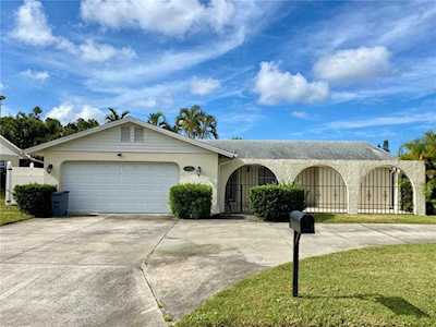 5303 17th Ave W Bradenton, FL 34209