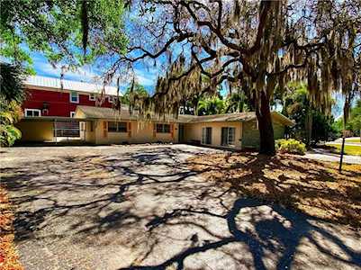 600 Betmor Ln Palm Harbor, FL 34683