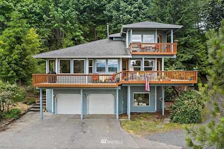 2049 NE Amhurst Ct Poulsbo, WA 98370