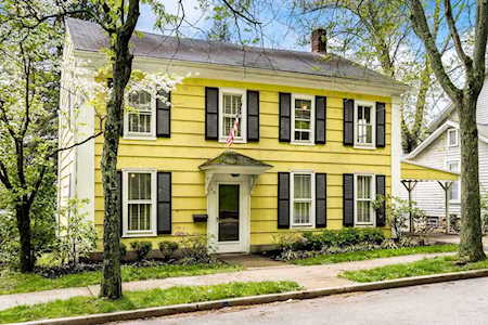 109 E College Street Granville, OH 43023