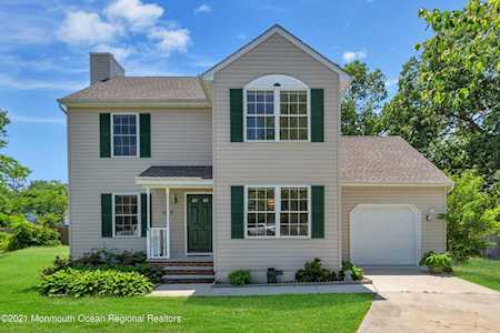 127 Holly Ct Little Egg Harbor, NJ 08087