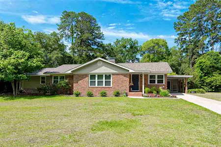 2209 Woodbine Dr Tallahassee, FL 32309