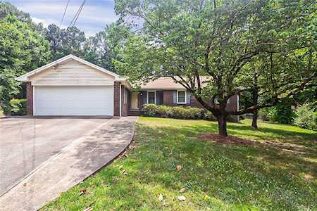 2144 Moon Dr SW Conyers, GA 30094