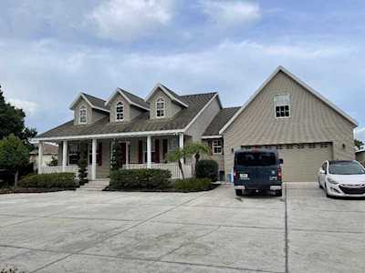 4515 37th St E Bradenton, FL 34203