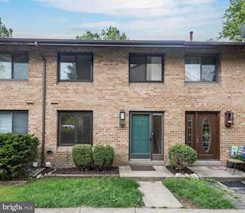 8968 Watchlight Ct Columbia, MD 21045