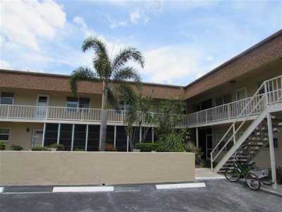 210 Park Blvd N #127 Venice, FL 34285
