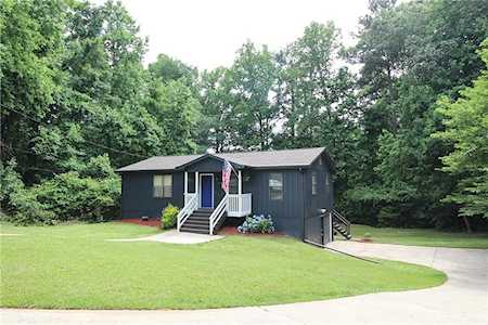 4080 Dustin Dr Acworth, GA 30101