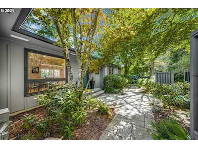 3239 NW Luray Ter Portland, OR 97210