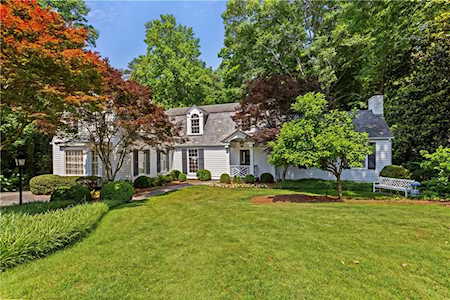 2586 Woodward Way NW Atlanta, GA 30305