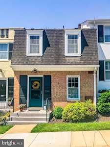 3506 Hamlet Place #705 Chevy Chase, MD 20815