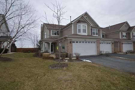 368 Chesapeake Ln Oswego, IL 60543