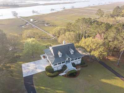 6429 Come About Way Awendaw, SC 29429