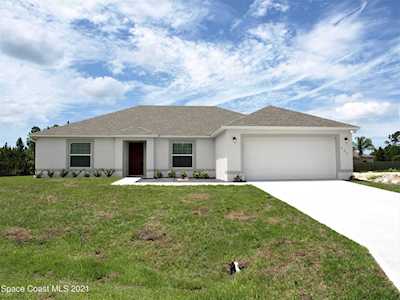 402 SW Old Road Palm Bay, FL 32908