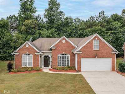 9025 Aldbury Dr Locust Grove, GA 30248