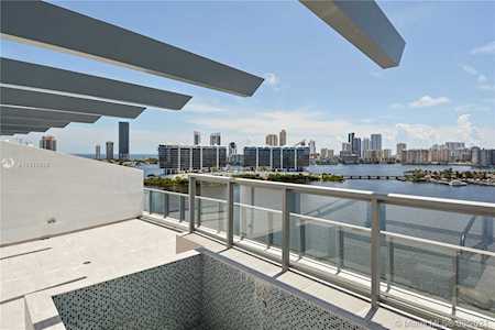 3300 NE 188th St #UPH13 Aventura, FL 33180