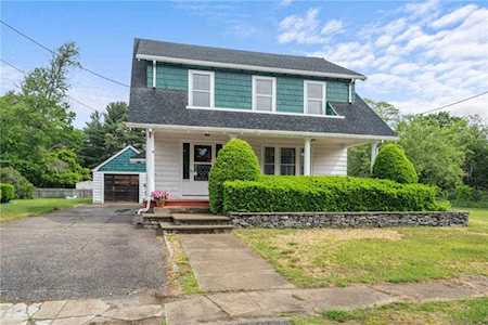 15 Enfield Dr West Warwick, RI 02893