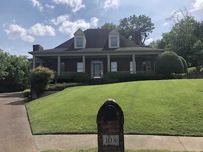 108 Troon Ct Hendersonville, TN 37075