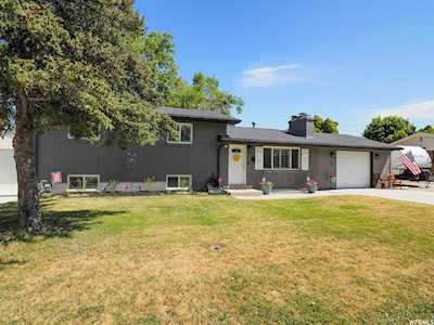 363 E Mountain View Dr Sandy, UT 84070