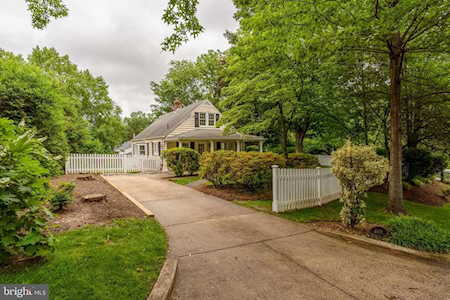 4001 Glenridge St Kensington, MD 20895