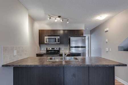 133 Copperpond Heights #5 Calgary, AB T2Z 4R5