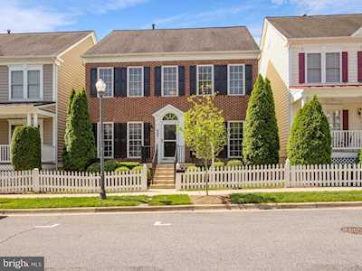 449 Lynette St Gaithersburg, MD 20878