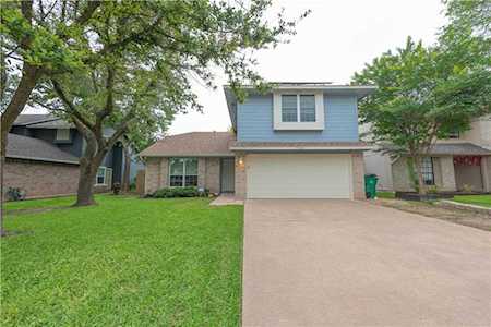 2204 Waterway BND Austin, TX 78728