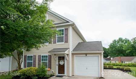 1519 Thoreau Ct Charlotte, NC 28214