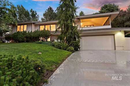 2052 S Ridge Point Way Boise, ID 83712
