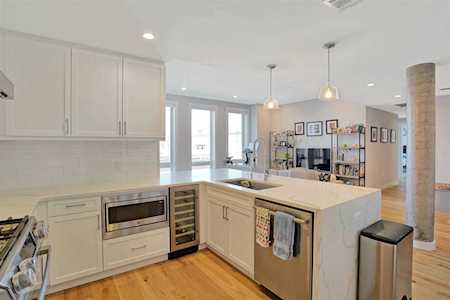 115 Grand St #406 Hoboken, NJ 07030