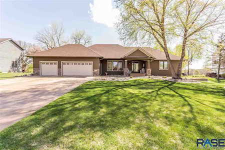 1620 E Rushmore Dr Brandon, SD 57005